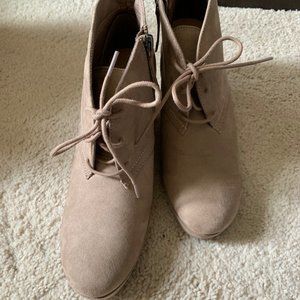 Size 10 Tan DV by Dolce Vita Ankle Booties